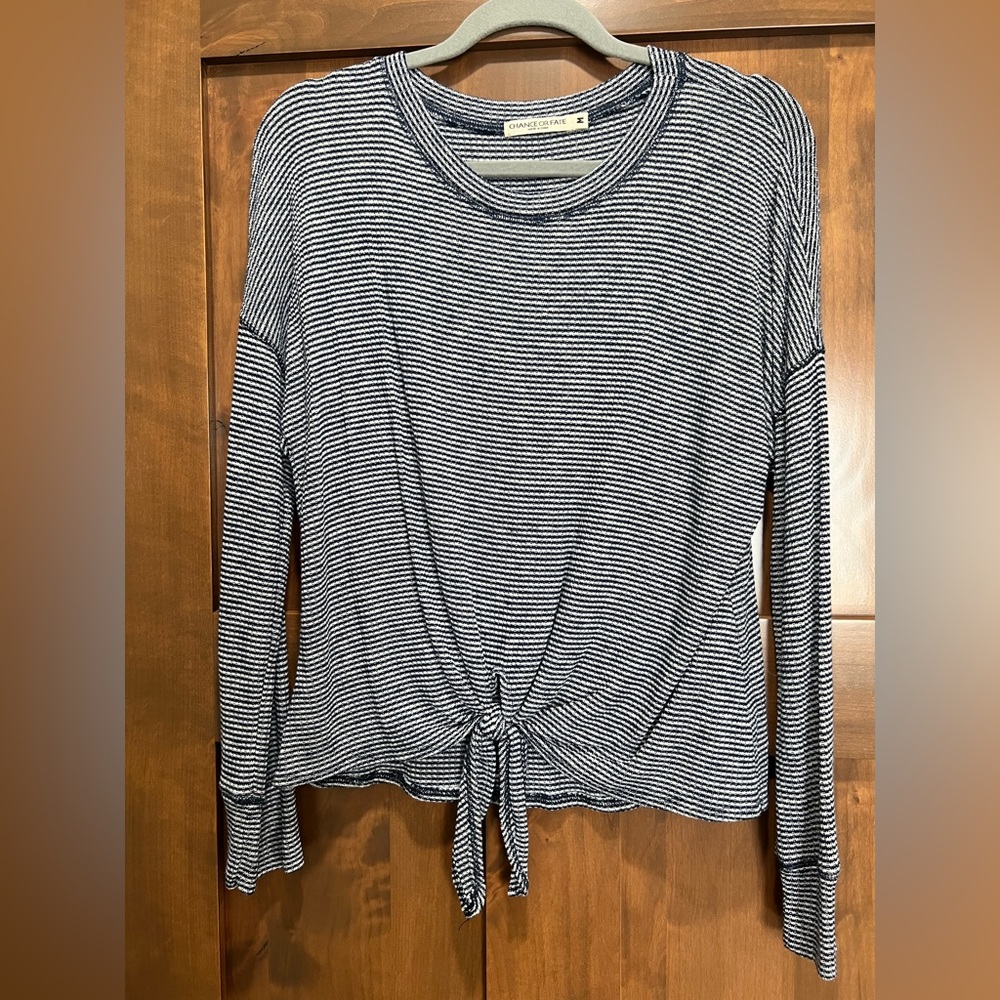 Chance or Fate Knit Top with Front Tie Size Medium